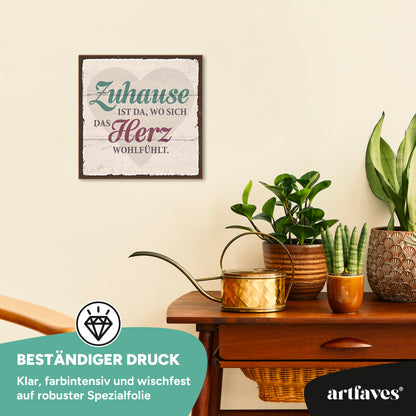 schild-mit-spruch-zuhause-ist-da-wo-sich-das-herz