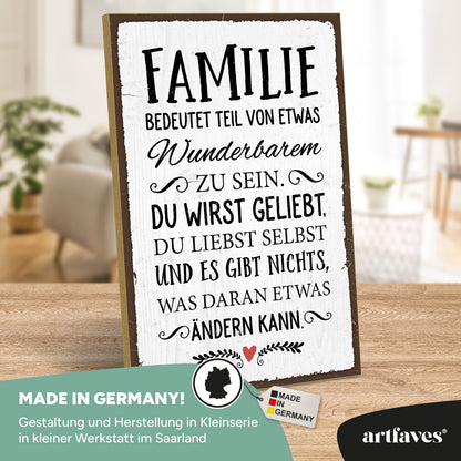 schild-mit-spruch-familie-ist-etwas-wunderbares