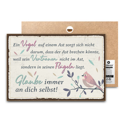 schild-mit-spruch-ein-vogel-auf-einem-ast