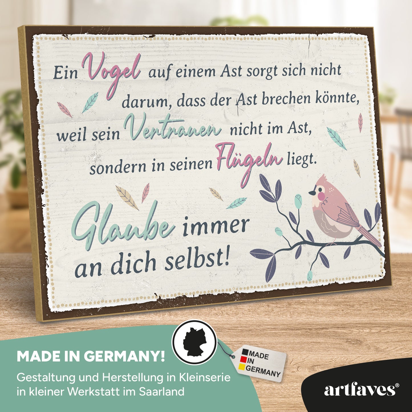 schild-mit-spruch-ein-vogel-auf-einem-ast