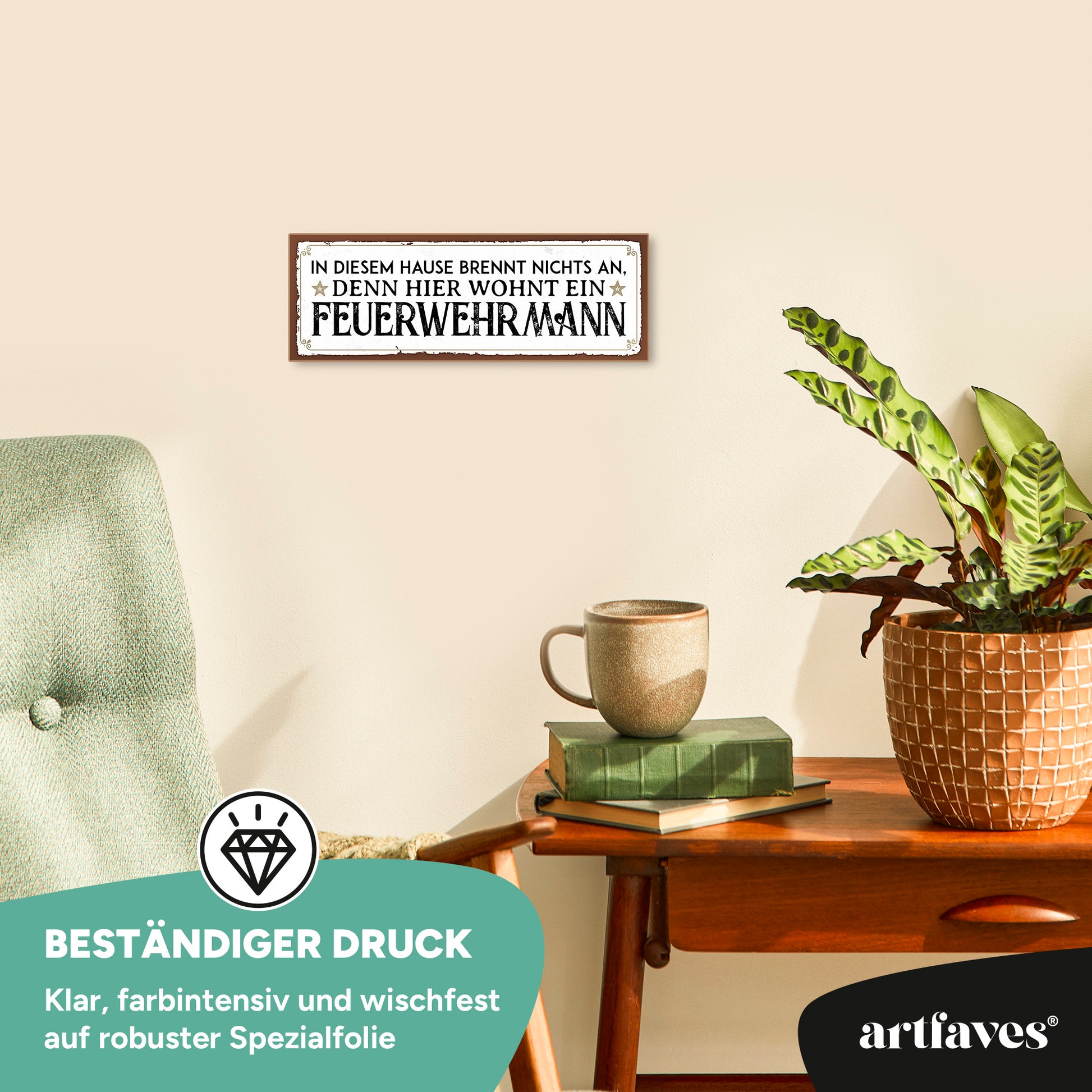 schild-mit-spruch-hier-wohnt-ein-feuerwehrmann