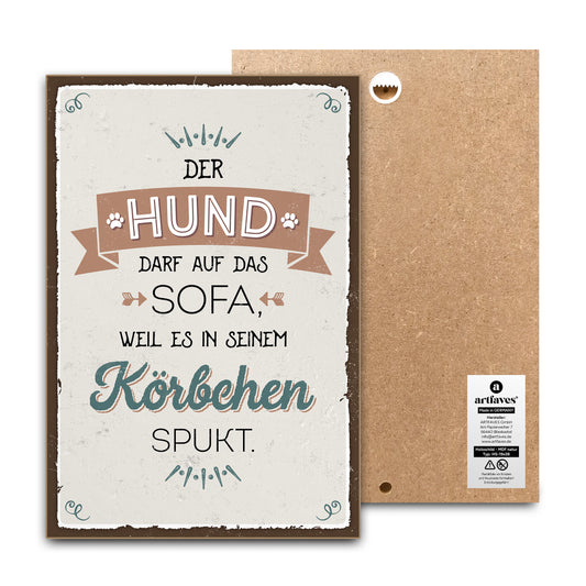 schild-mit-spruch-im-hundekoerbchen-spukt-es