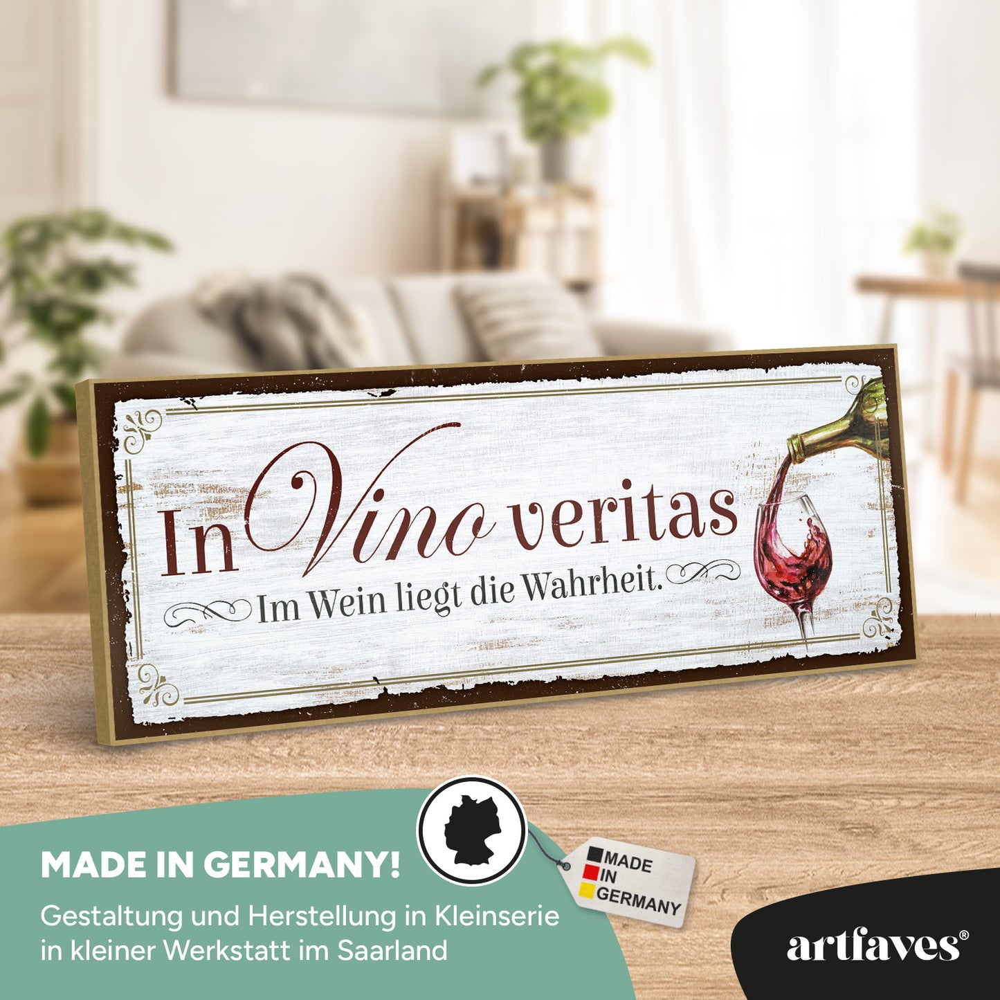 schild-mit-spruch-in-vino-veritas-im-wein-liegt-die-kraft