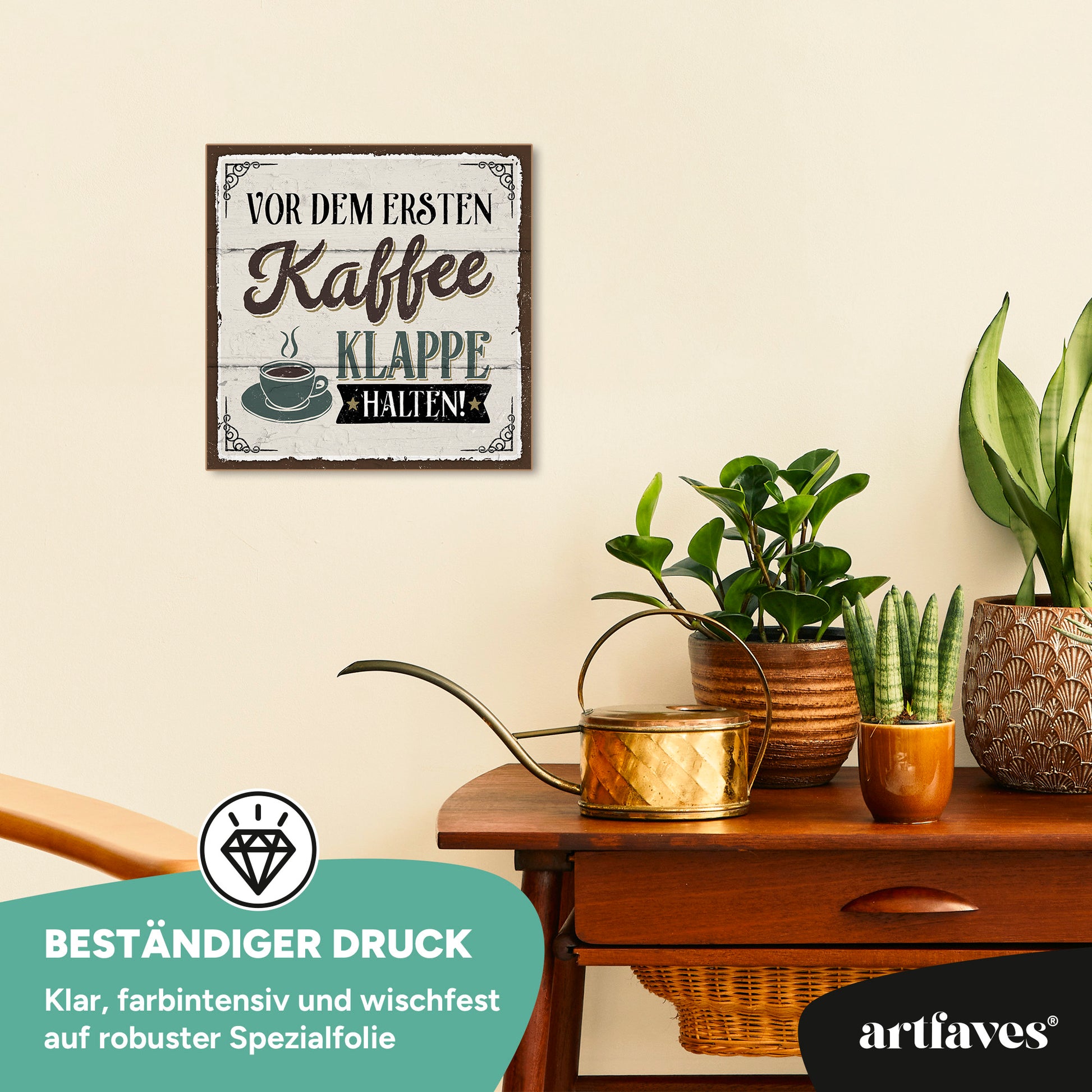 schild-mit-spruch-vor-dem-ersten-kaffee-klappe-halten