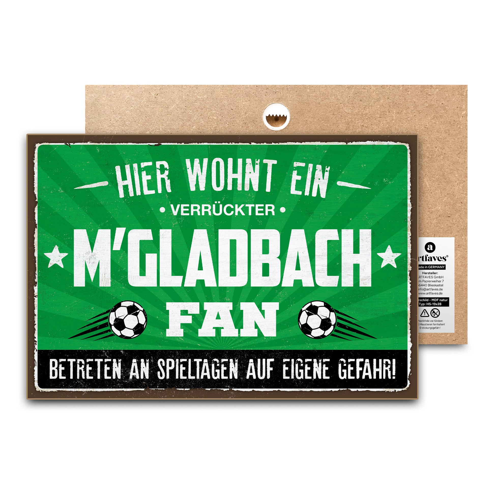 schild-mit-spruch-hier-wohnt-ein-verrueckter-gladbach-fan