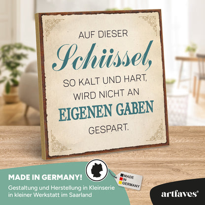 schild-mit-spruch-auf-dieser-schuessel