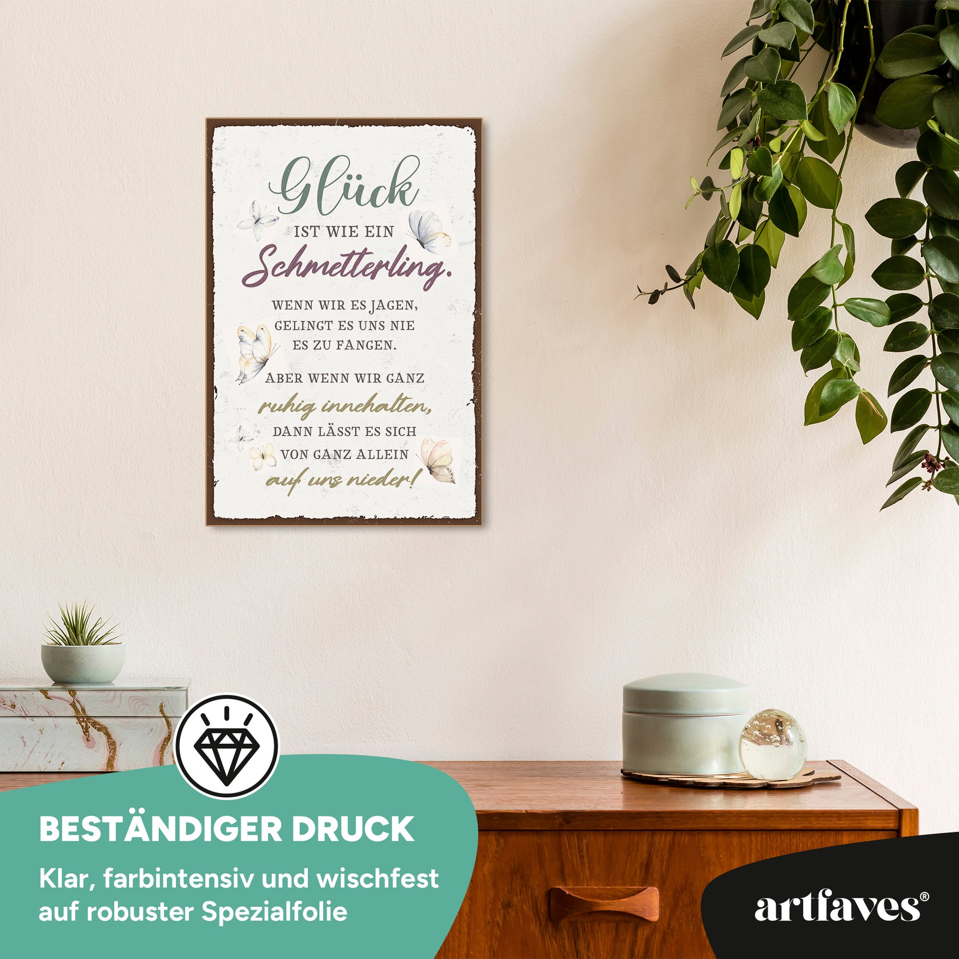 schild-mit-spruch-glueck-ist-wie-ein-schmetterling