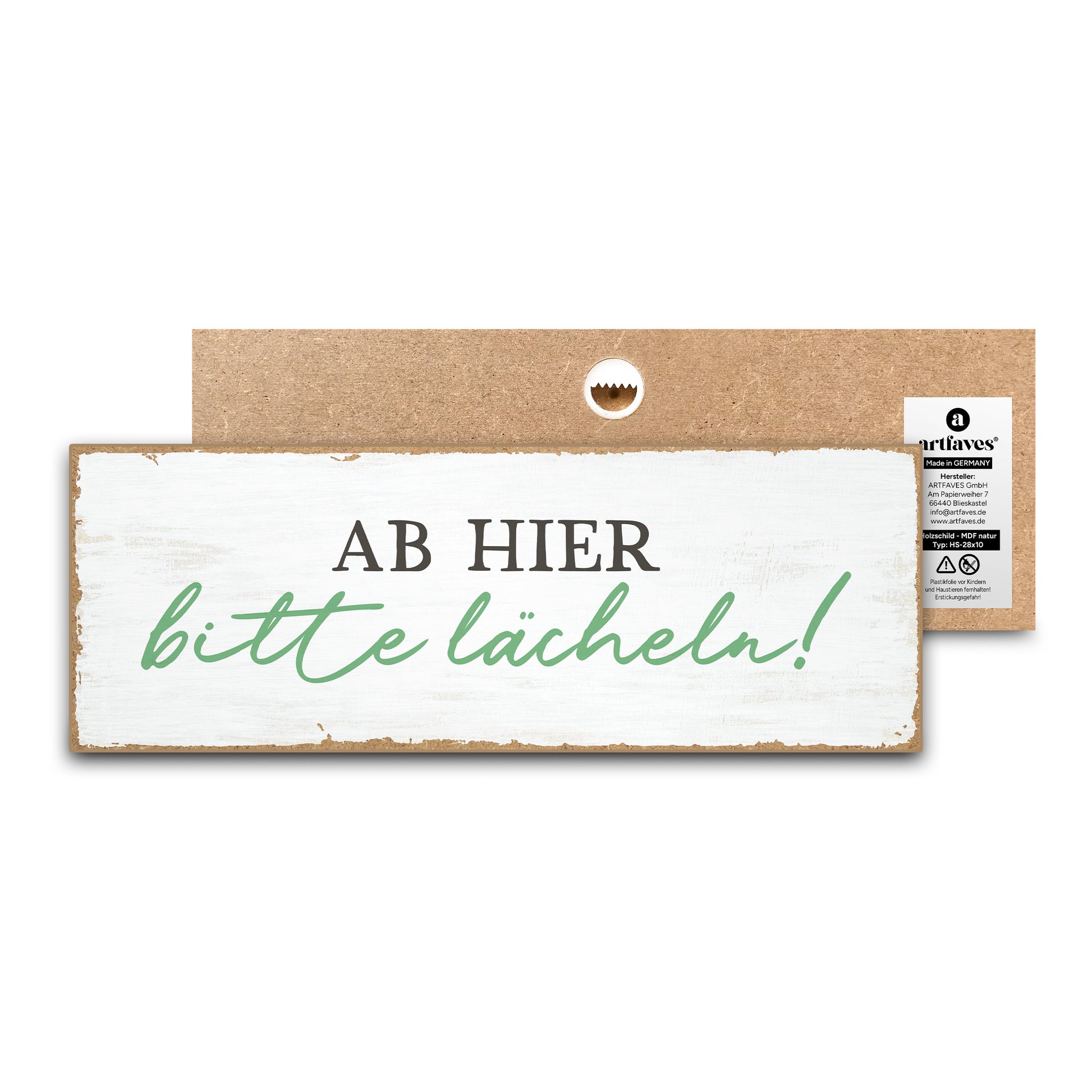 schild-mit-spruch-ab-hier-bitte-laecheln