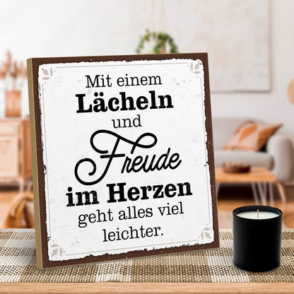 hs-holzbild-mit-spruch-mit-lächeln-und-freude-im-herzen